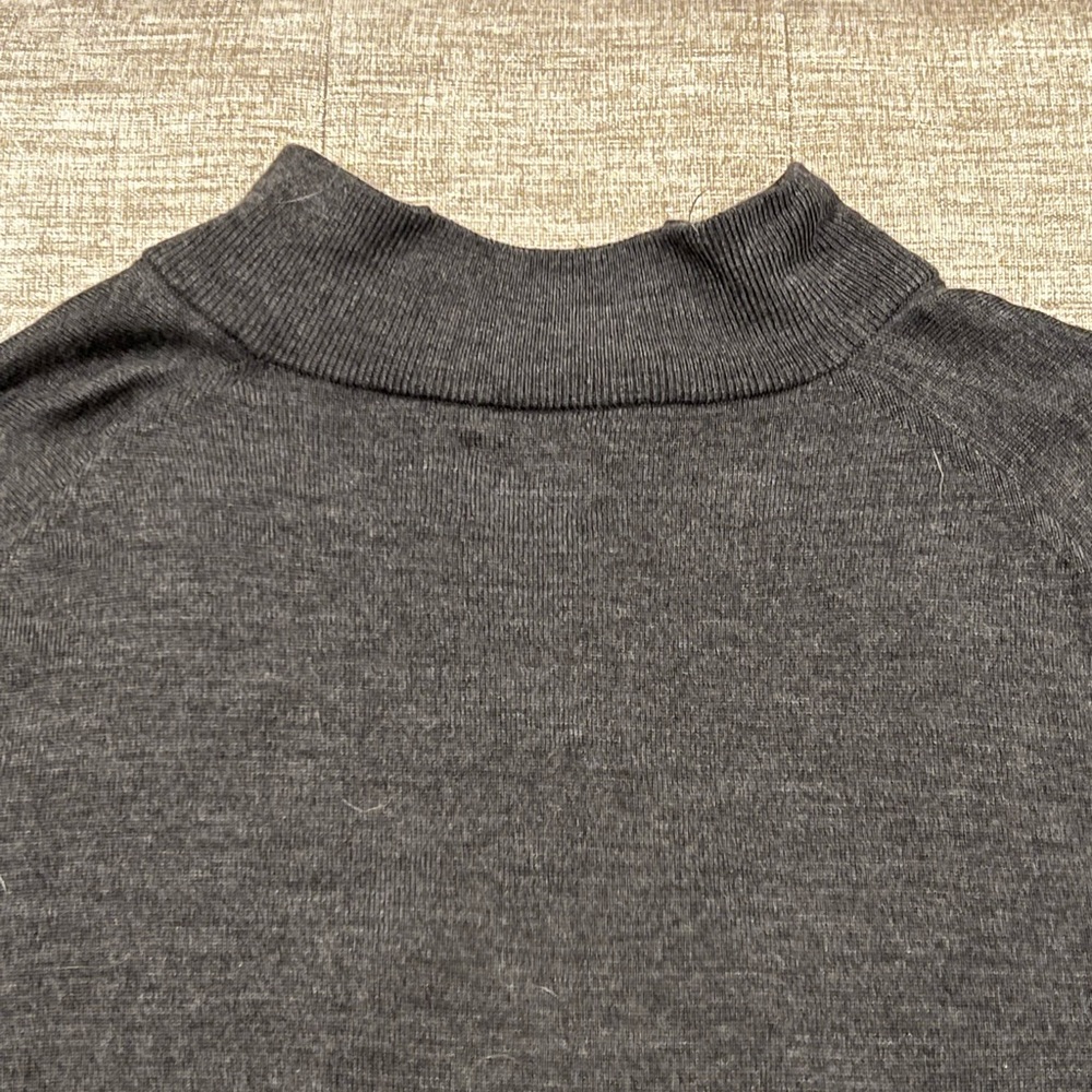 MENS GREY UNTUCKIT SWEATER - Picture 3 of 6